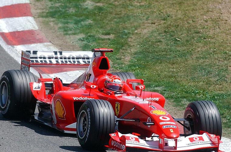 Schumachers TitelAuto von 2003 versteigert