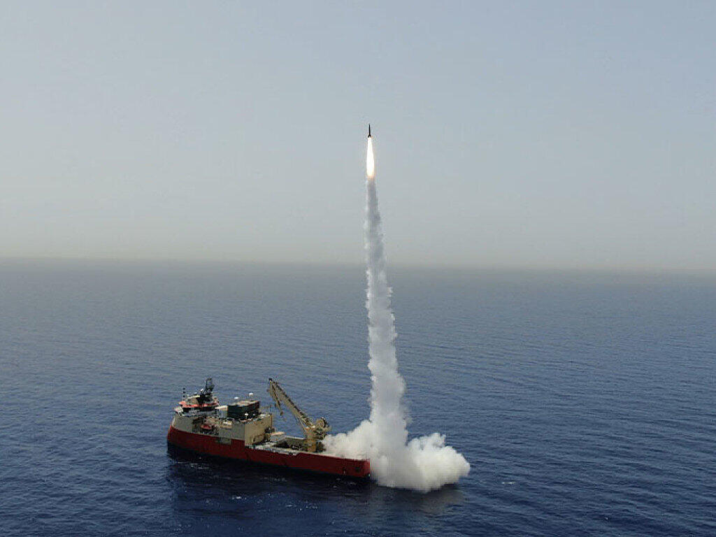 Israel testet ballistische Raketen auf dem Mittelmeer ...