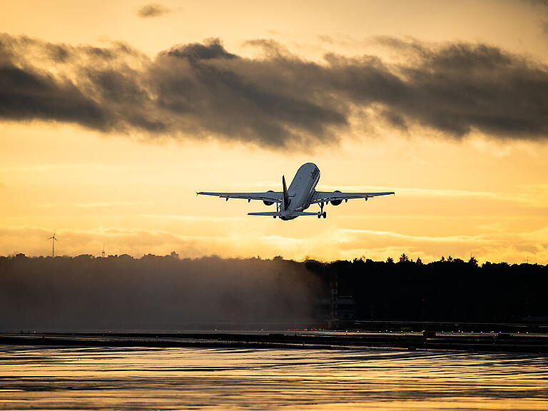Deutschland verlängert Reisewarnung für mehr als 160 Länder