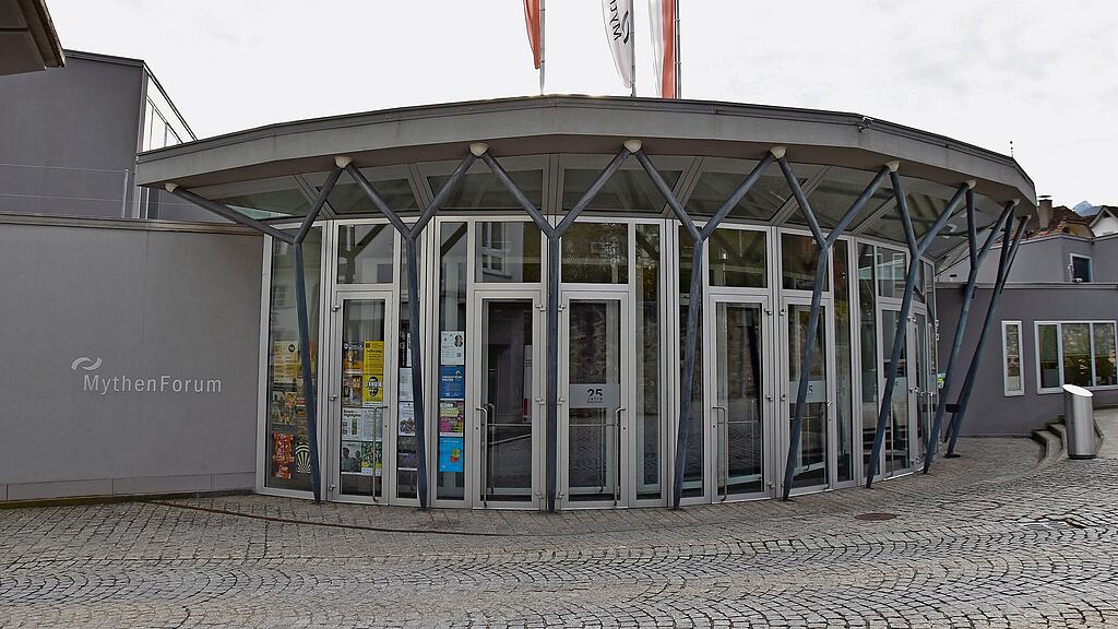 Seit Herbst 2021 Wieder Im Normalbetrieb Das MythenForum Schwyz Als Seit Herbst 2021 Wieder Im Normalbetrieb Das MythenForum Schwyz Als