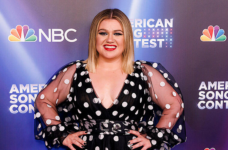 Schock Nachricht: Ex Mann Stirbt Mit 48 – Kelly Clarkson Und Die Kinder Müssen Jetzt Stark Sein. - p25d1rm