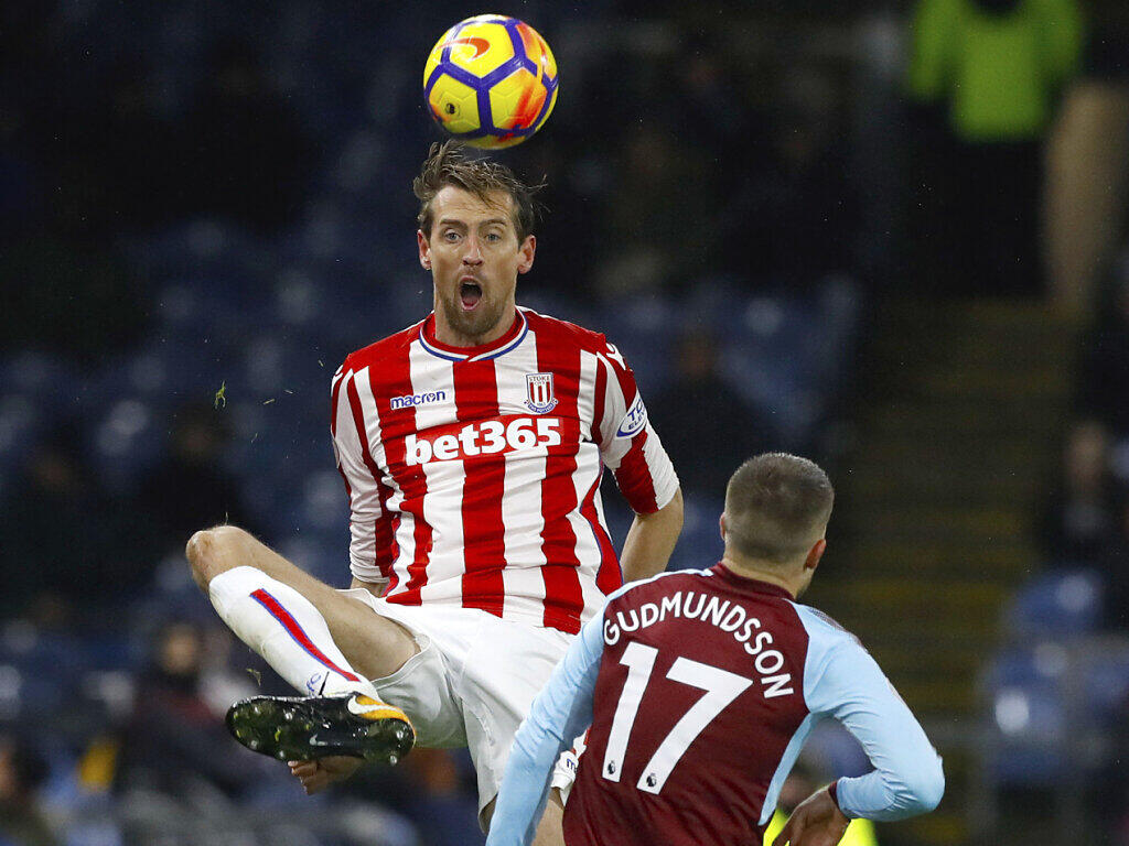 Peter Crouch hört auf Fussball International Bote der Urschweiz