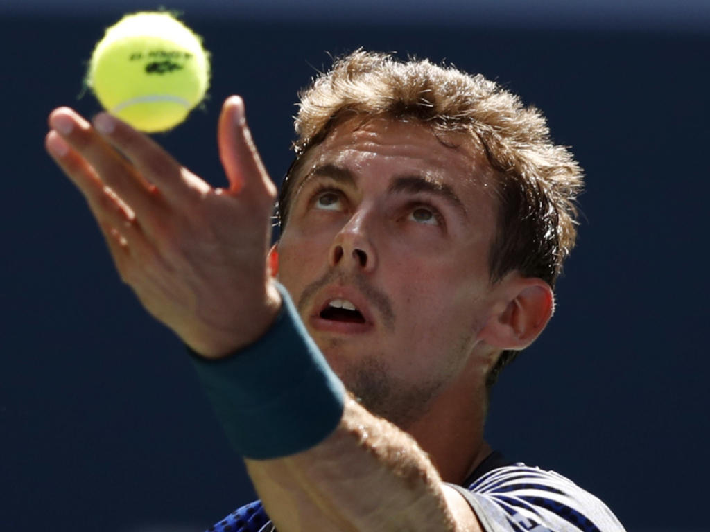 Achtungserfolg für Henri Laaksonen Tennis Bote der Urschweiz