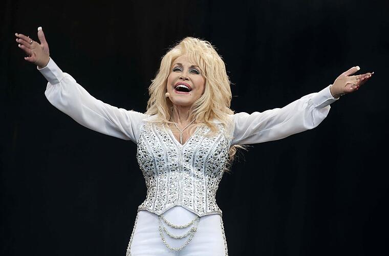 dolly-parton-hat-den-amerikanischen-traum-neu-geschrieben