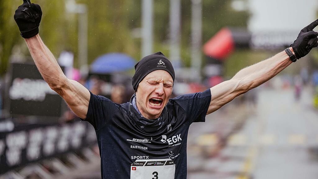 Patrik W geli Jubel Nach Dem Zieleinlauf Danach Kommt Die Grosse Leere Patrik W geli Jubel Nach Dem Zieleinlauf Danach Kommt Die Grosse Leere