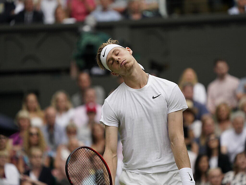Shapovalov hat Outlet