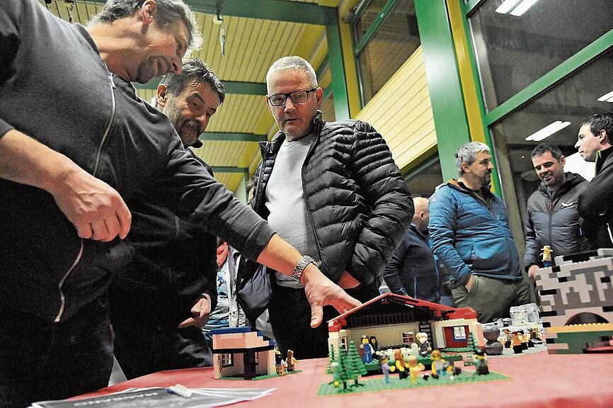 «Madrano» wird in Bristen auf einer Drehbühne gespielt