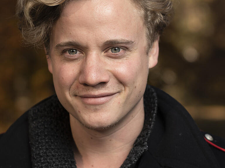 Basil Eidenbenz mit Freundin in Zürich