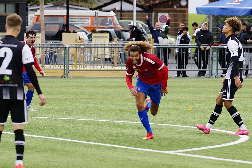 Der SC Cham überrascht in Basel zweimal und dreht die Partie nach 02