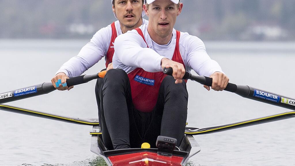 Neues Duo Roman Röösli (hinten) rudert neu mit Andrin Gulich.