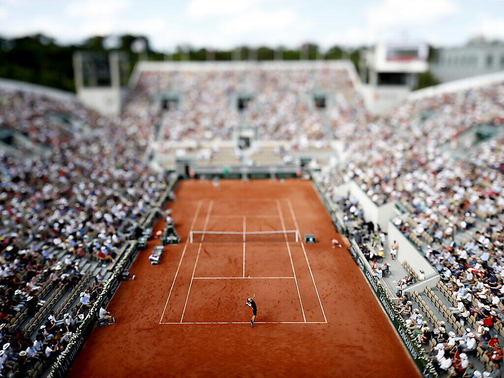 French Open Mit 11 500 Zuschauern Pro Tag Tennis Bote Der Urschweiz