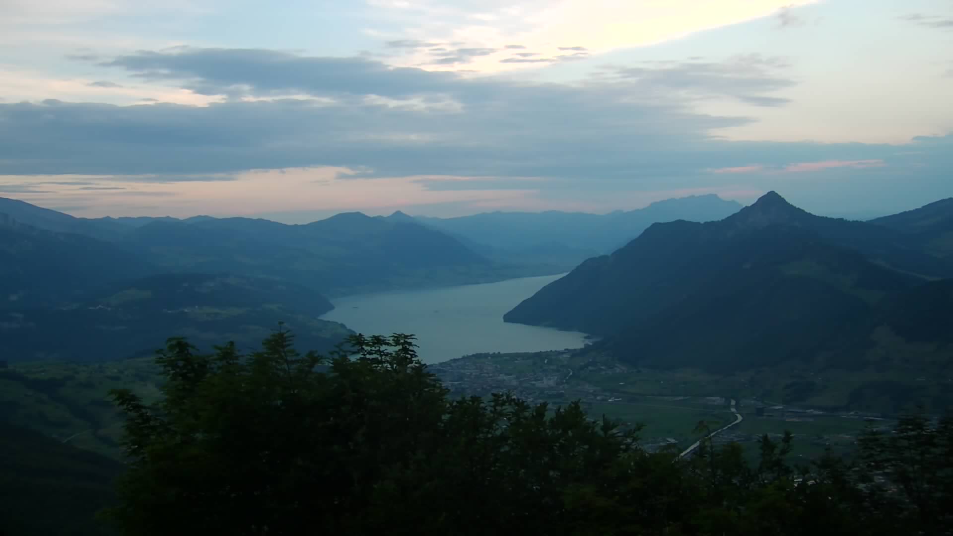 Mythenregion, Berggasthaus Rotenfluh
